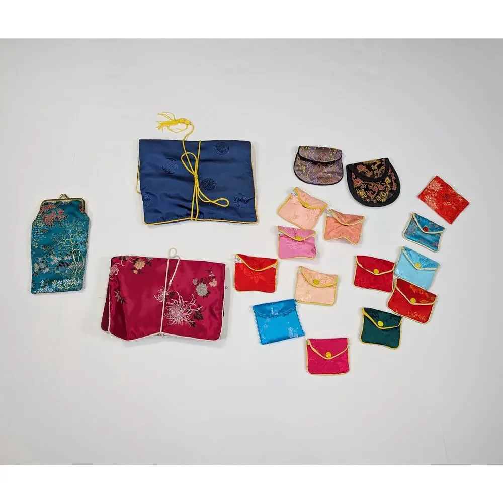 Vintage Lot of 18 Mixed Sizes Chinese Silk Jewelry Bags Pouches Storage Roll